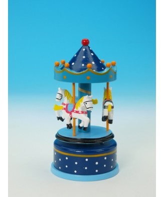 Carrusel azul de madera