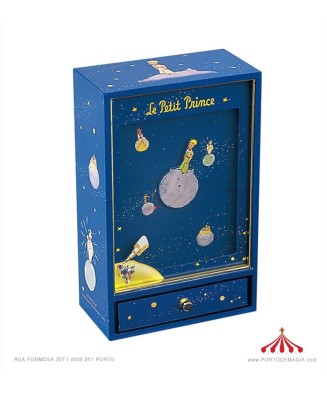 Caja con escenario de El...