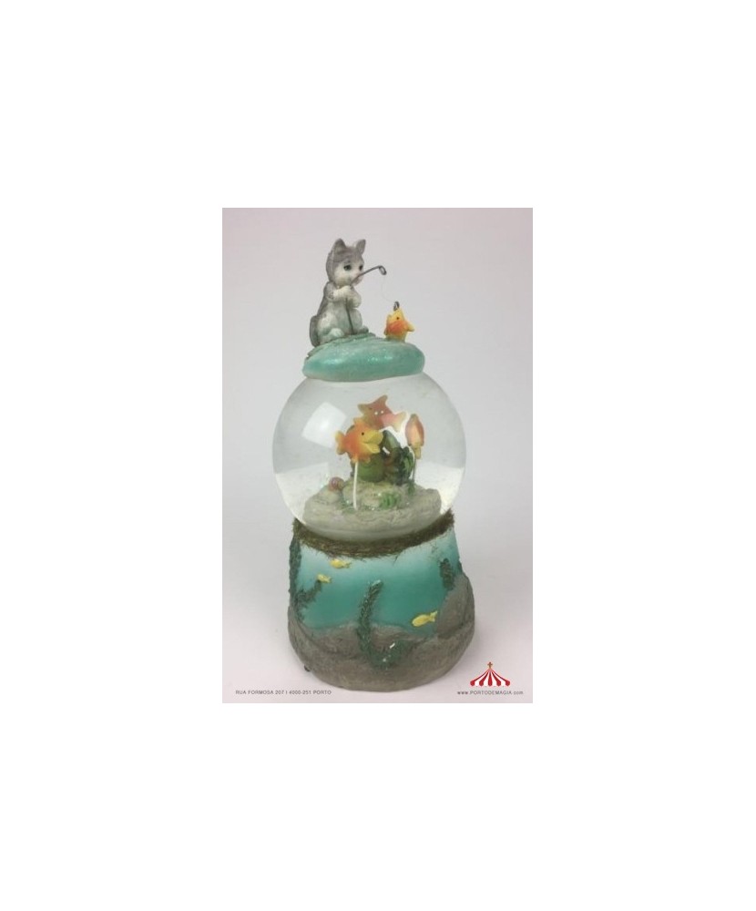Aquarium and Cat Snow Globe