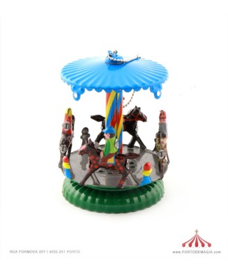 Mini carrusel con caballos
