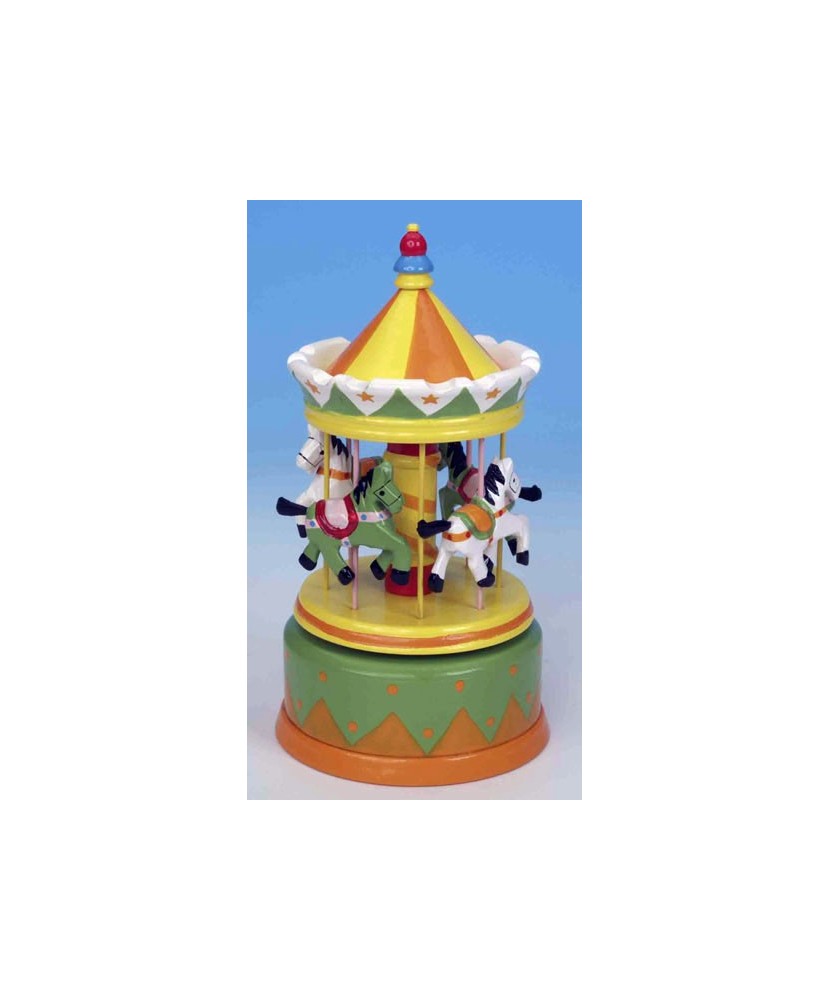 Wooden Carousel turns to the melody "Bruder Jakob"