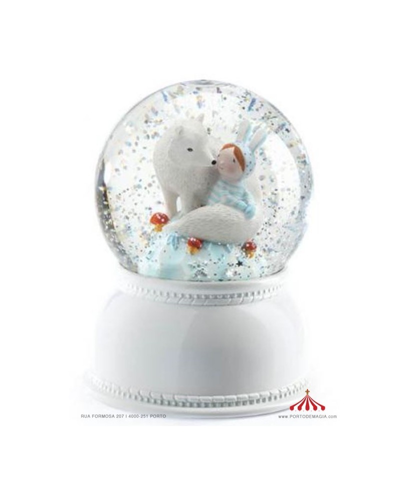 Bola de Nieve Lobo y Niña